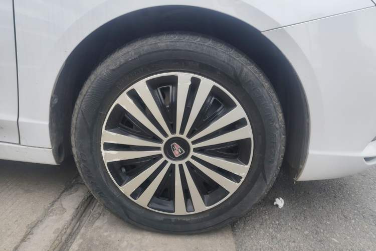 Used Roewe Ei5 2018 Government Procurement Version Right Front Wheel Hub