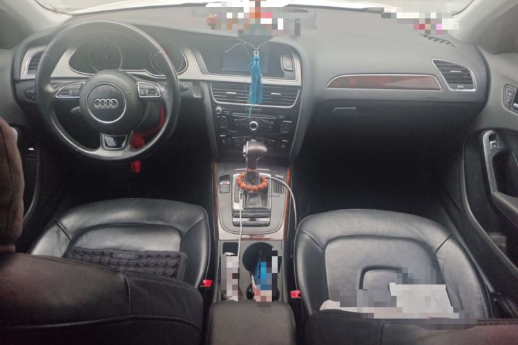 Used Audi A4L 2013 35 TFSI Automatic Comfort Model Center Console