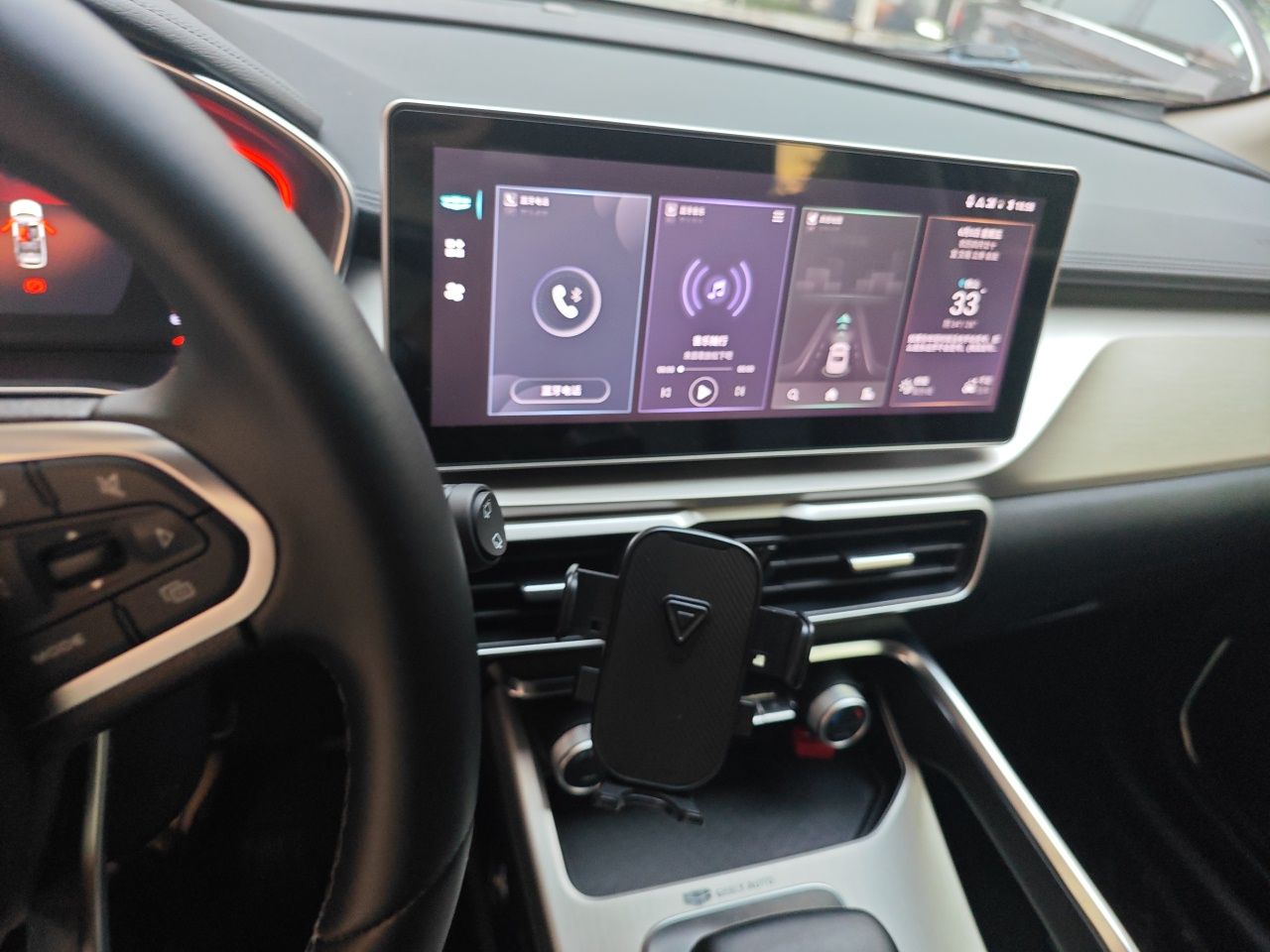 Geely Auto Coolray 2023 1.5T DCT Diamond Edition — снимка 10
