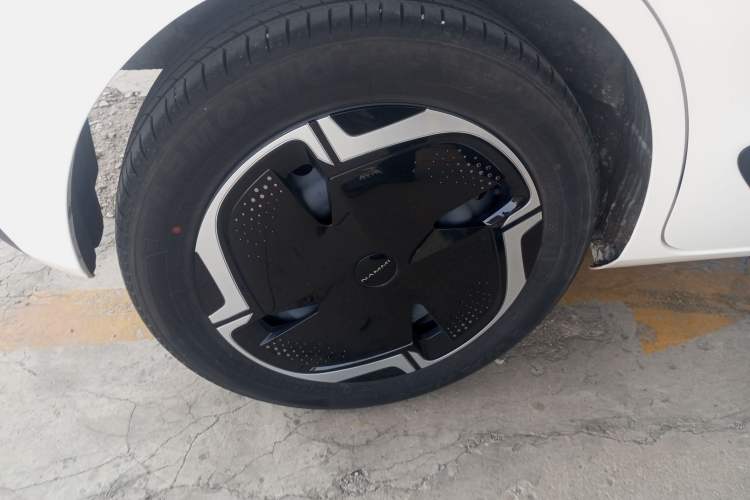 Used Dongfeng NAMMI 01 2024 New Edition 330 Plus Smart+
