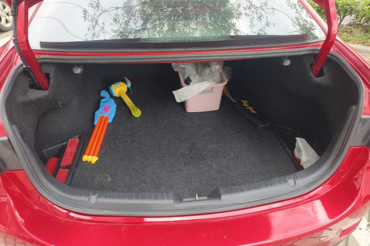 Used Mazda Atenza 2014 2.0L Blue Sky Fashion Edition