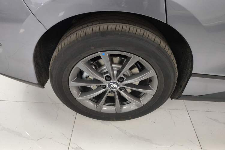 Used BYD Qin L 2025 EV 470KM Leading Edition
