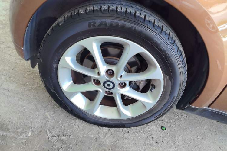 Used smart fortwo 2015 1.0L 52 kW hardtop Dynamic version