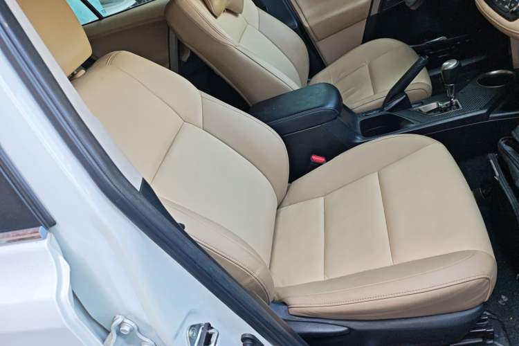 Used Toyota RAV4 2013 2.5L Automatic 4x4 Elite Edition
