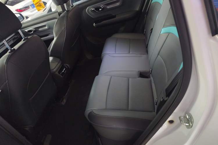 Used AION Y 2023 Plus 510 Smart Edition