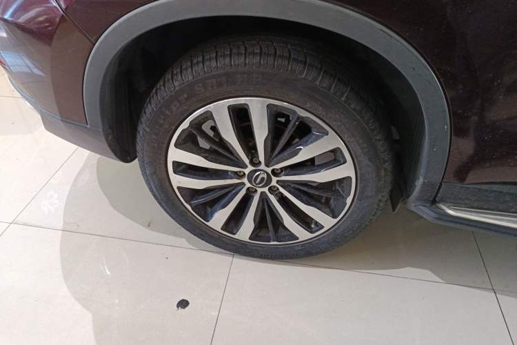 Used GAC Trumpchi GS4 2017 235T Automatic Two-Wheel Drive Luxury Smart Connectivity Version Right Rear Wheel Hub