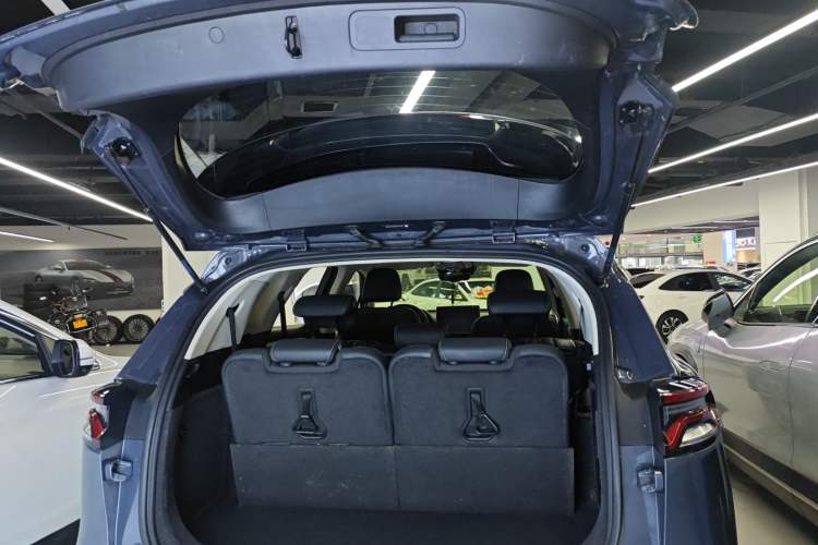 Used BYD Tang 2018 2.0T Automatic Smart Connect Prestige 7-Seater China V Standard