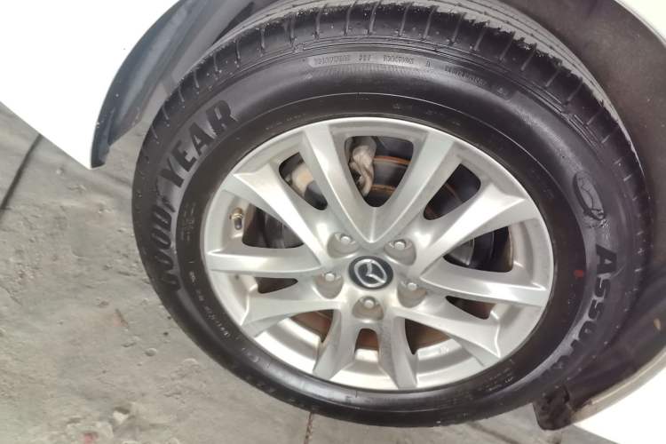 Used Mazda 3 Axela 2017 Sedan 1.5L Automatic Comfort Model China VI Standard Exterior 3