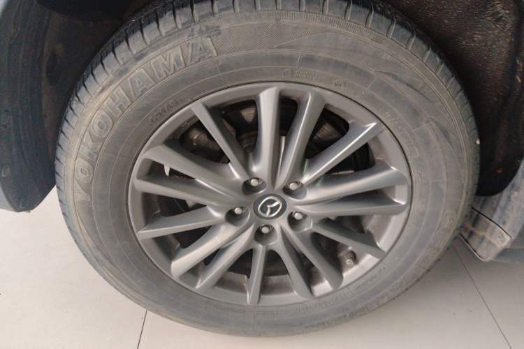 Used Mazda CX-8 2019 2.5L Two-Wheel Drive Luxury Version Right Rear Wheel Hub
