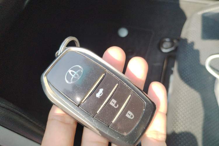 Used Toyota 86 2017 2.0L Manual Luxury Version
