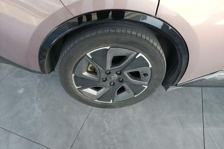 Used Toyota bZ3 2023 616 km Long-Range Premium
