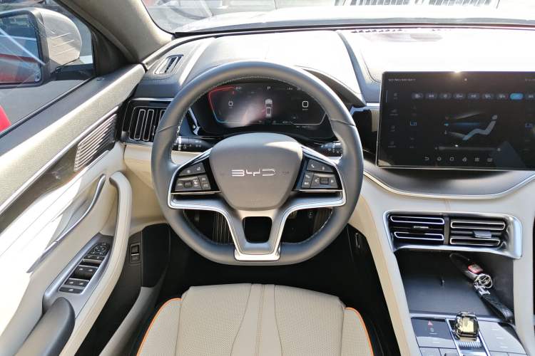 Used BYD Song PLUS New Energy 2023 Champion Edition DM-i 110KM Flagship PLUS Steering Wheel