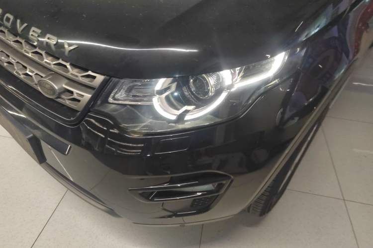 Used Land Rover Discovery Sport 2017 2.0T SE Left Front Headlight