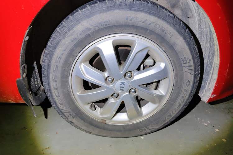 Used Kia K2 2015 Sedan 1.4L MT GLS