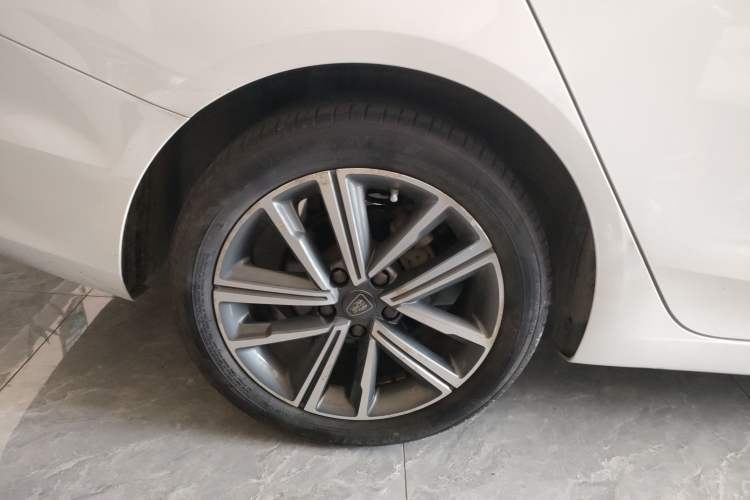 Used Roewe i5 2019 20T Automatic 4G Connect Luxury Flagship Edition