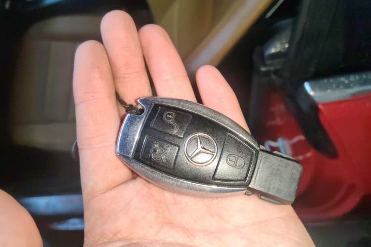 Used Mercedes-Benz E-Class 2011 E 260 CGI Coupe