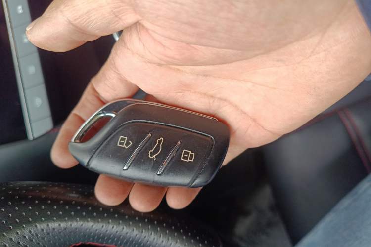 Used MG 6 New Energy 2020 1.5T Hybrid Leading Luxury Edition Vehicle Key