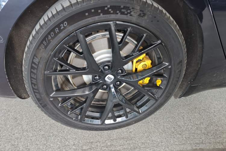 Used Xiaomi Auto SU7 2024 Four-Wheel Drive Ultra-Long Range Advanced Intelligent Driving Max Edition