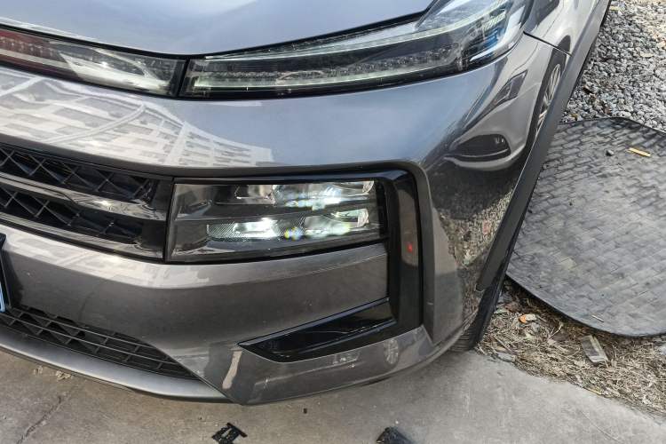 Used SOL QX 2021 300T DCT Prestige Smart Connectivity Version
