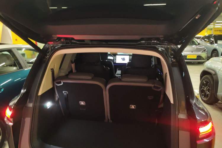 Used Leapmotor C16 2024 Range-Extended 200 Luxury Edition Trunk