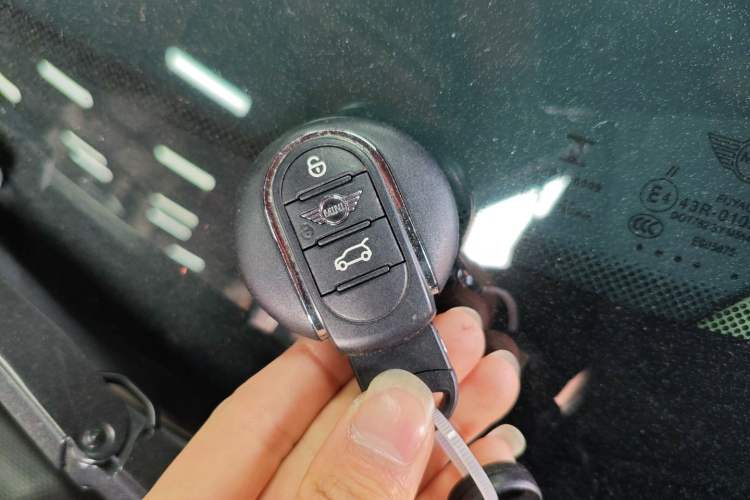 Used MINI 2022 1.5T COOPER Classic Edition
