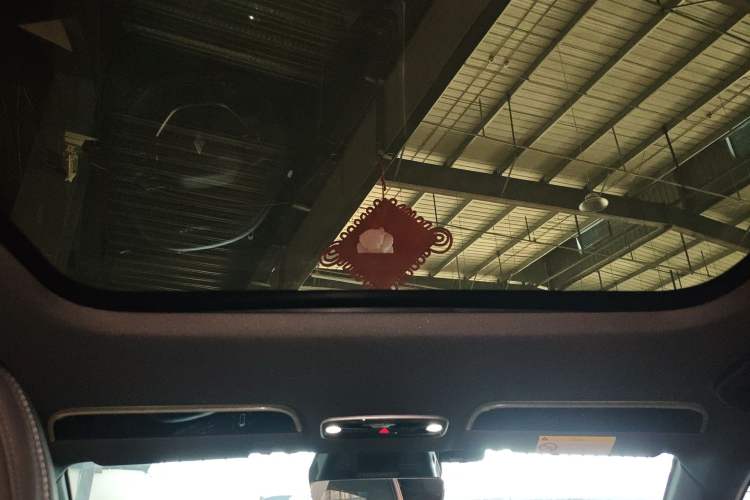 Used Livan 7 2023 605 km ZHU FENG Headliner