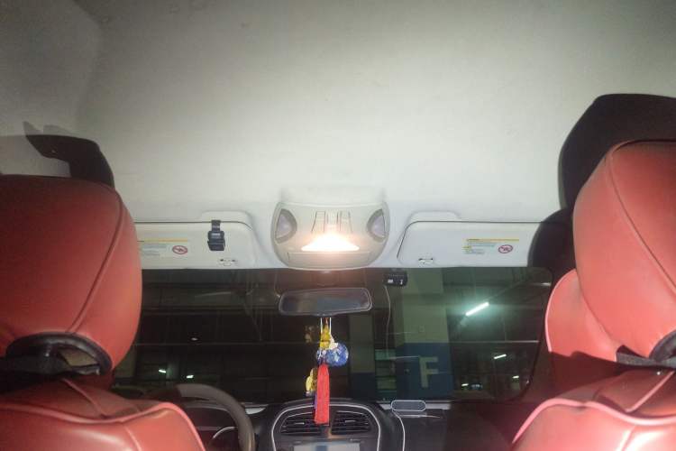 Used GAC Trumpchi GS5 2012 2.0L Manual Two-Wheel Drive Comfort Edition Headliner