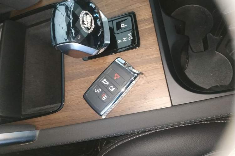 Used Land Rover Discovery Sport 2024 Performance Tech Edition