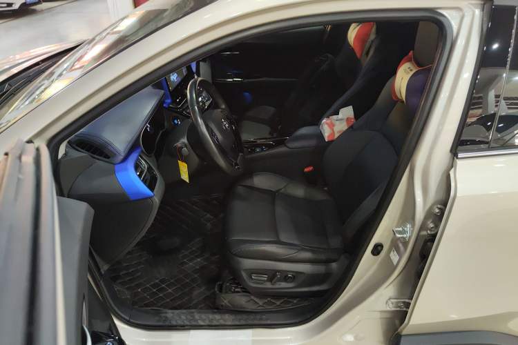 Used Toyota C-HR 2023 2.0L Luxury Edition
