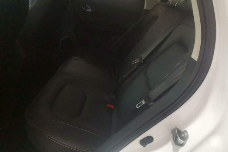 Used Bestune X40 2019 1.6L Automatic Luxury Edition China VI
