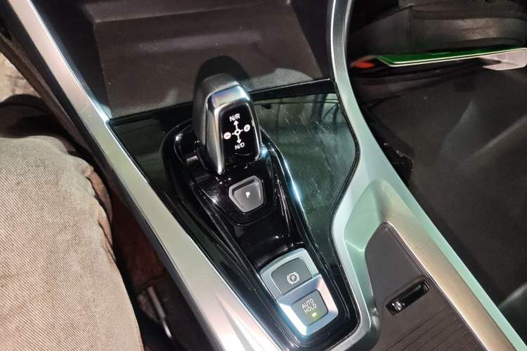 Used Lynk & Co 01 2019 2.0T Two-Wheel-Drive Pro Version China VI Standard