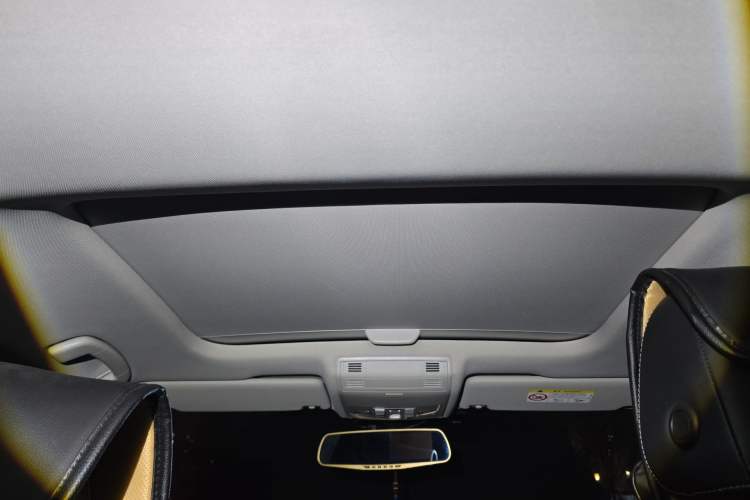 Used Volkswagen Golf 2017 230TSI Automatic Luxury Million-Vehicle Commemorative Edition Headliner