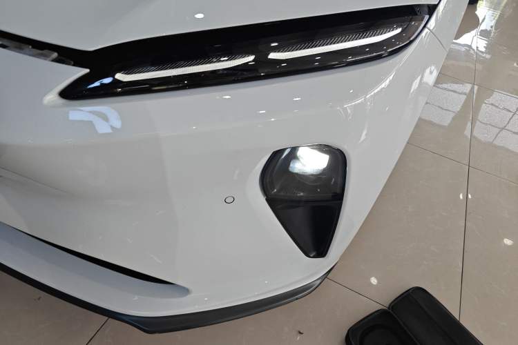 Used Nio ET5T 2024 75kWh Touring Left Front Headlight