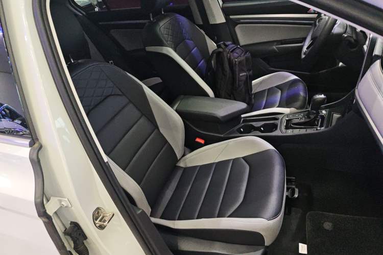 Used Volkswagen Bora 2025 300TSI DSG Prestige Edition
