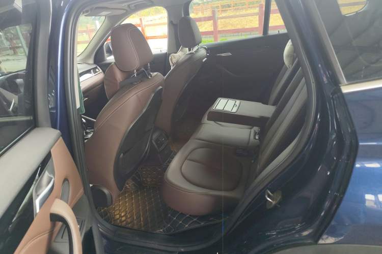 Used BMW X1 2020 sDrive25Li Leading Model
