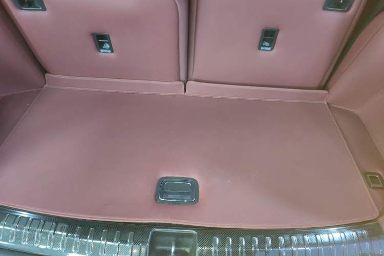 Used Hima AITO M8 2025 Extended-Range Max+ Version 53.4 kWh 6-Seater Edition