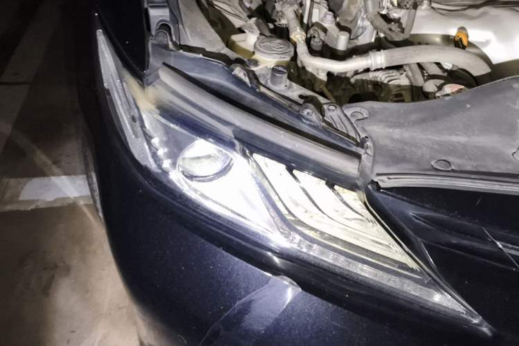 Used Toyota Camry 2018 2.0G Luxury Edition
