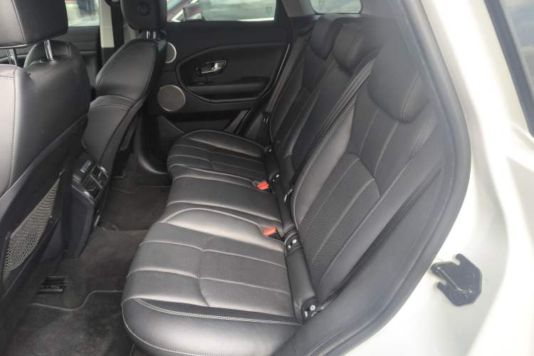 Used Land Rover Range Rover Evoque 2018 240 PS SE DYNAMIC Smart Edition