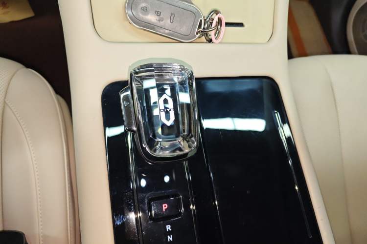 Used Hima AITO M7 2024 1.5T Rear-Drive Plus Version 5 Seats
