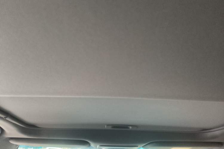 Used Toyota Avalon 2019 Dual-Engine 2.5L Luxury Edition China VI Standard
