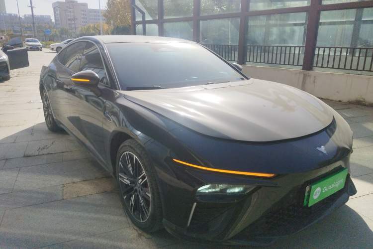 Used NETA S 2023 All-Electric 520 km Range Rear-Drive Version Front Right 45 Deg