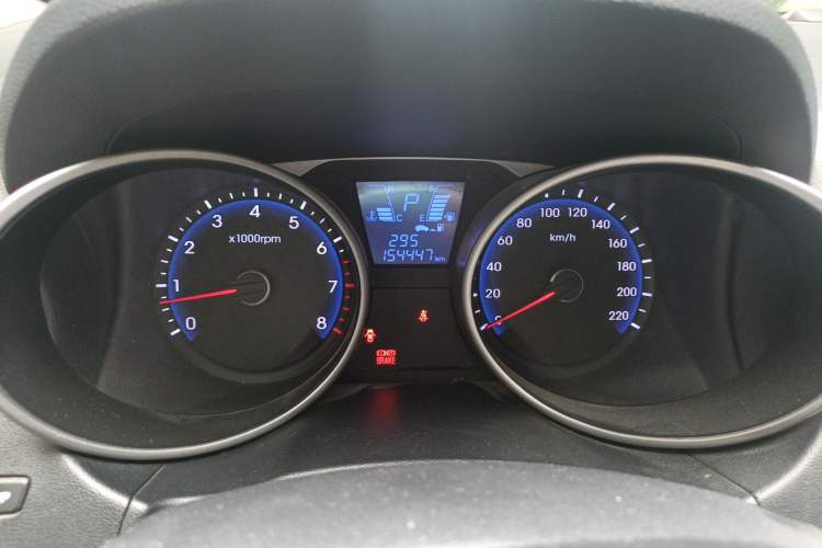 Used Hyundai ix35 2010 2.0L Automatic Two-Wheel Drive Elite Edition GLS Instrument Cluster