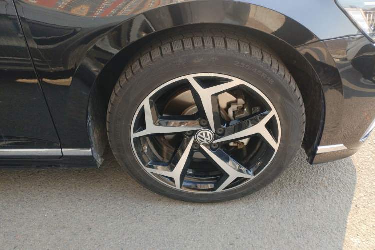 Used Volkswagen Magotan 2023 2 Million Units Commemorative Edition 330TSI DSG Luxury Version