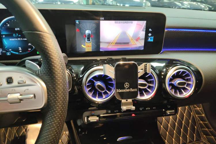 Used Mercedes-Benz A-Class 2020 Restyled A 200 L Sport Sedan Fashion Version
