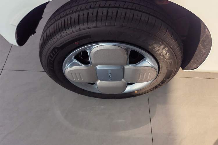 Used Geely Galaxy Panda 2024 Panda Mini 200km Endurance Bear
