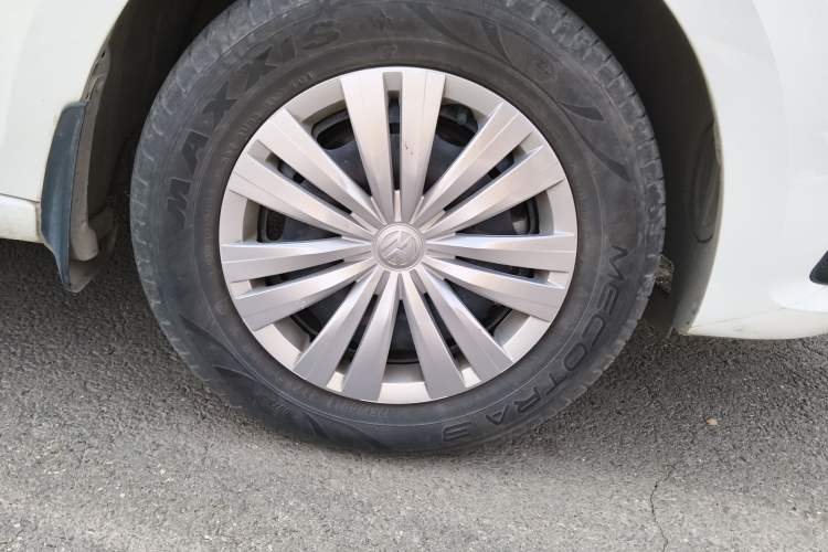 Used Volkswagen Santana 2021 1.5L Manual Fashion Edition Right Front Wheel Hub