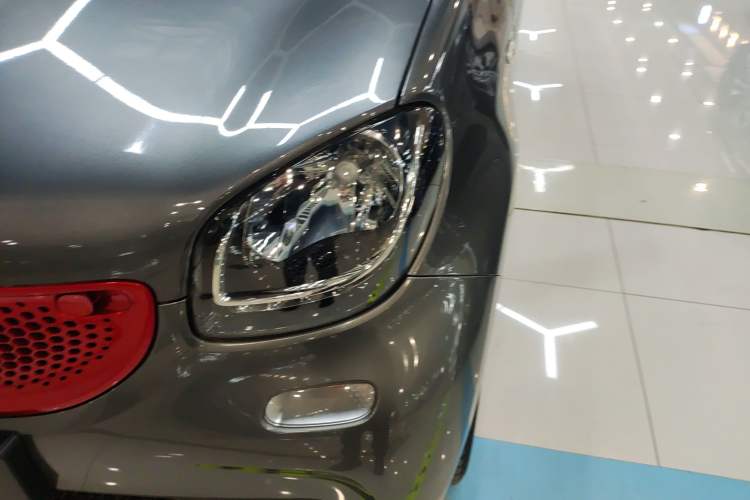 Used smart forfour 2016 1.0L 52 kW Passion Edition