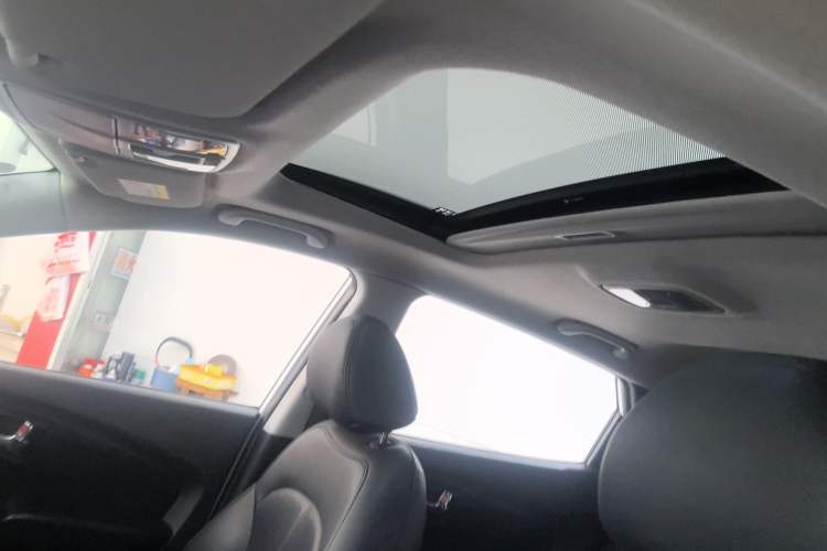 Used Hyundai ix35 2015 2.0L Automatic 2WD Smart Version China V Standard
