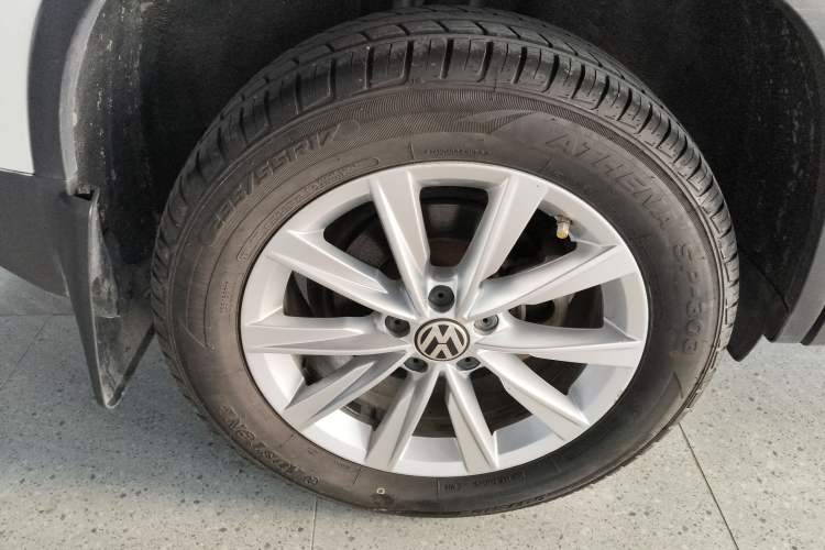 Used Volkswagen Tiguan 2016 280TSI Automatic Two-Wheel-Drive Silk Road Style Edition
