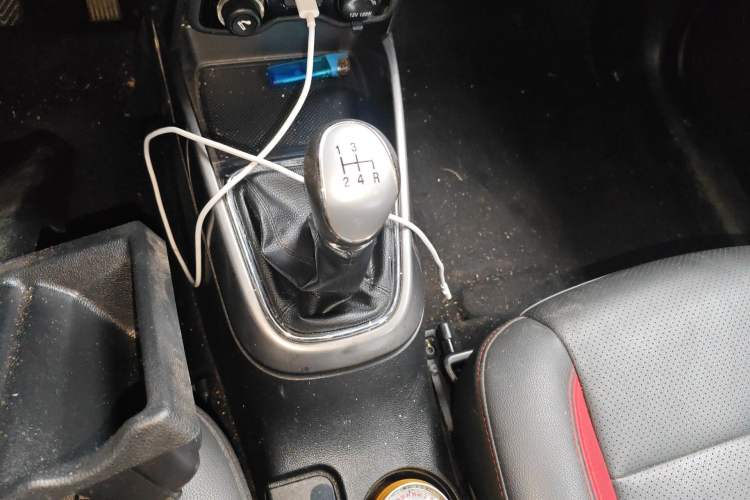 Used CHANGAN CS15 2016 1.5L Manual Luxury Edition Gear Lever